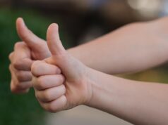 Kézzsibbadás – Apró jel, amely komoly problémára is figyelmeztethet