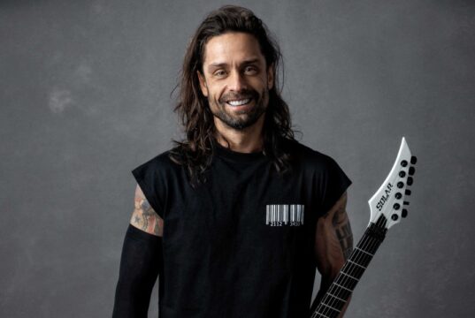 Hivatalos a bejelentés: Vörös Attila a Tankcsapda új gitárosa, márciusban Aréna-koncerttel mutatkoznak be