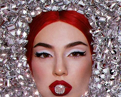 Új lemezzel jelentkezik Ava Max