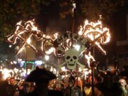 Máglyák éjszakája Angliában – mindenfelé lángok, fény, füst és tűzijáték