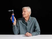 Dyson CameraJet: kamerával és célzott vízsugárral érkezett az intelligens fogkefe