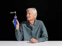 Dyson CameraJet: kamerával és célzott vízsugárral érkezett az intelligens fogkefe