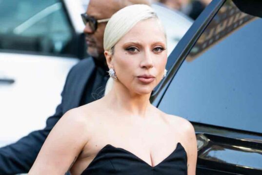 Lady Gaga hónapokig eltűnt a nyilvánosság elől – most újszülött gyermekével látták