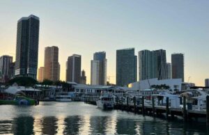 Miami augusztusi arca: perzselő hőség, trópusi páratartalom és hirtelen érkező zivatarok