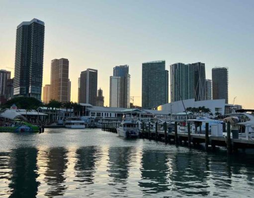 Miami augusztusi arca: perzselő hőség, trópusi páratartalom és hirtelen érkező zivatarok