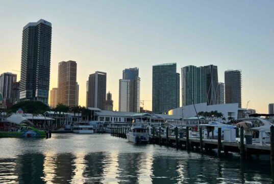 Miami augusztusi arca: perzselő hőség, trópusi páratartalom és hirtelen érkező zivatarok