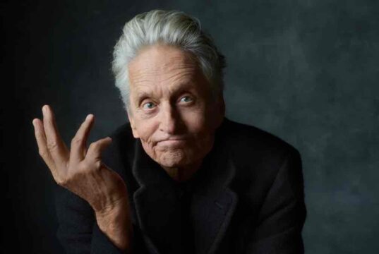 Michael Douglas 40 év után vallotta be: titkos románca volt Kathleen Turnerrel